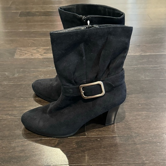 Laura Ashley Kent heeled boots - Picture 1 of 5